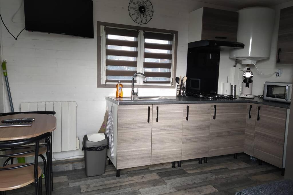 Tiny House Apartment Amécourt Exterior foto